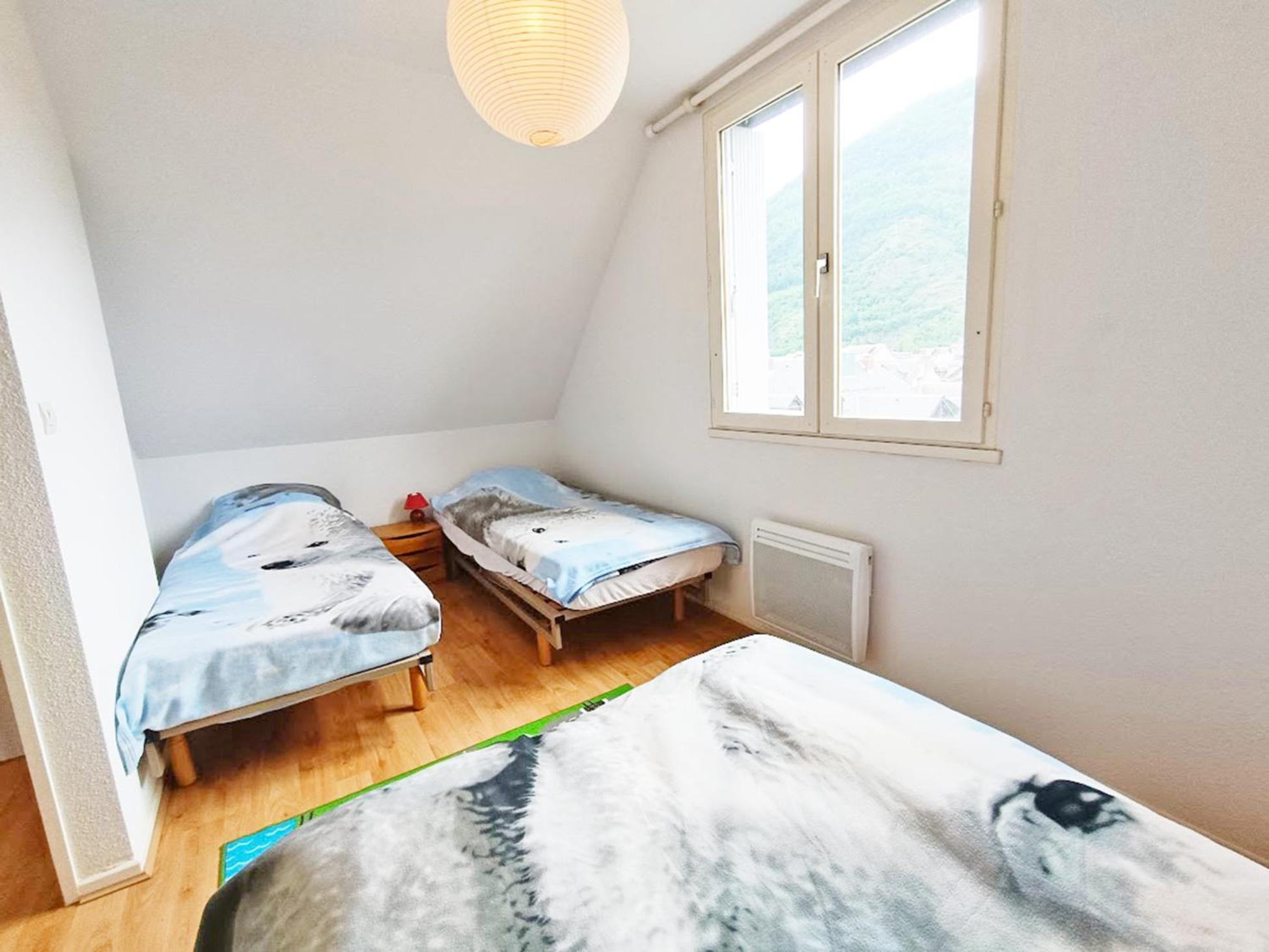 Bagnères-de-LuchonChez Charlotte, T3 Duplex, Vue Montagne, Parking Gratuit, Ascenseur, 4 Personnes公寓 外观 照片